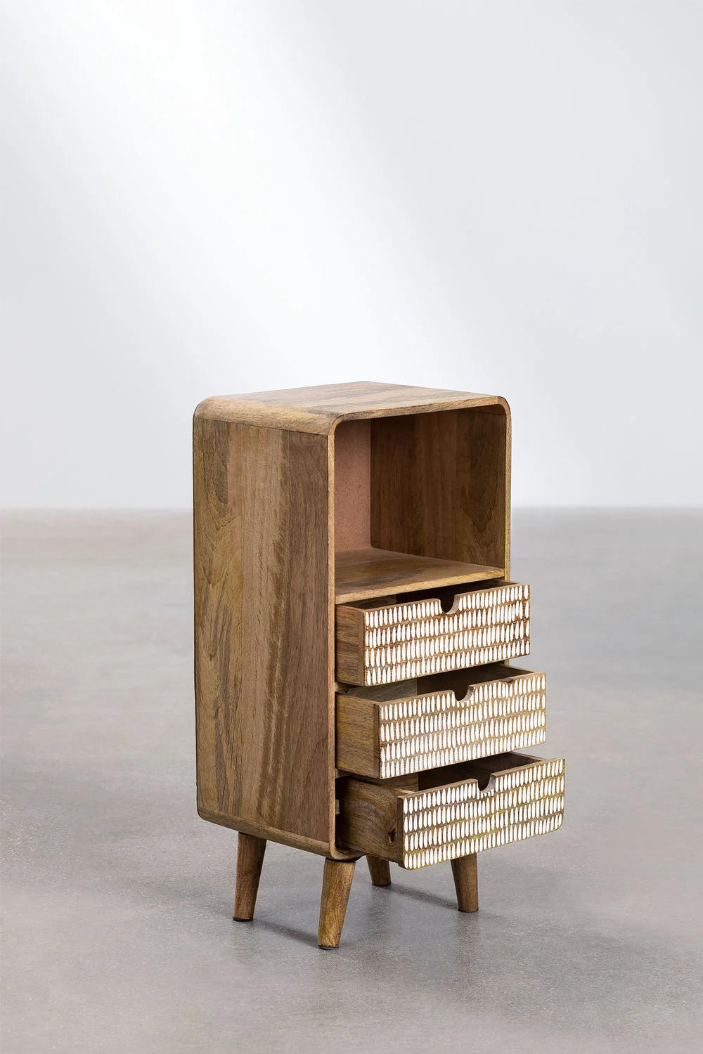 Yulara mango wood nightstand with 3 drawers