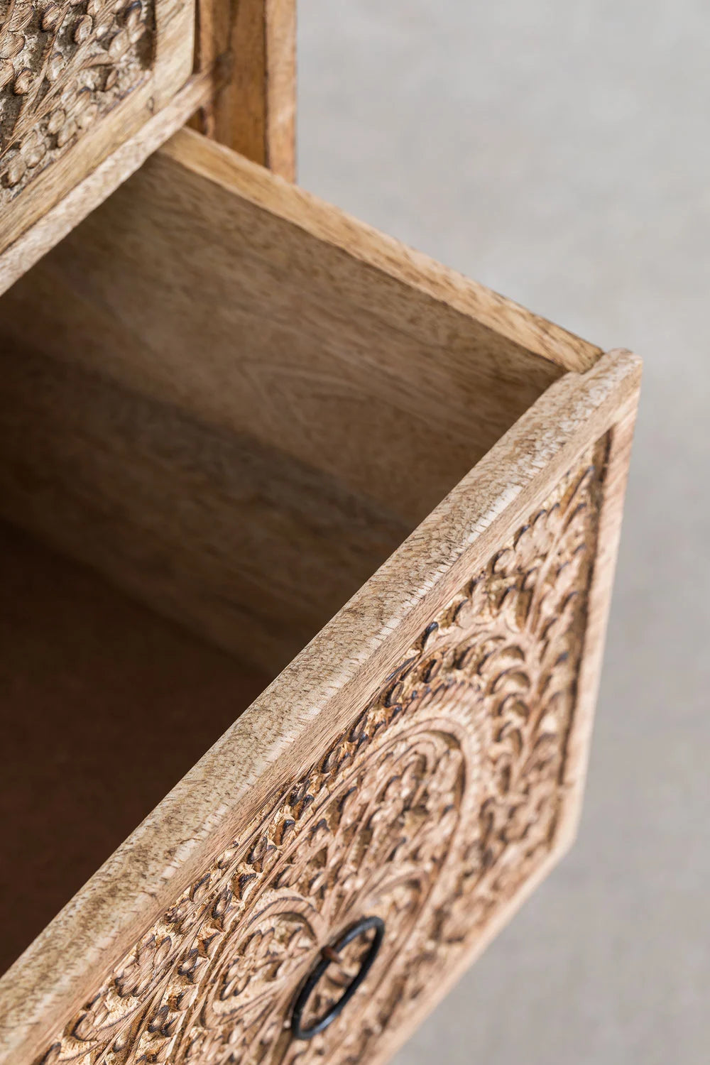 Utara Mango Wood Chest of Drawers